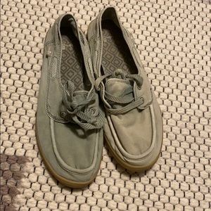 Sanuk boat shoes sz 8.5